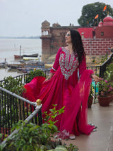 A line Anarkali (Banaras edit)
